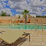 Masseria Rosa Trulli Relais לינה וארוחת בוקר 4*