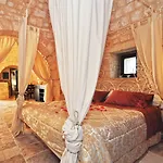 Masseria Rosa Trulli Relais לינה וארוחת בוקר אלברובלו