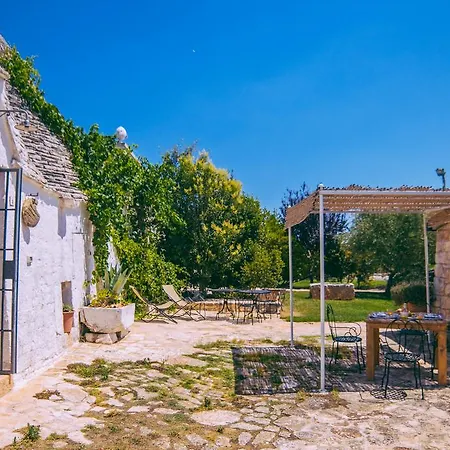 Masseria Rosa Trulli Relais 4*