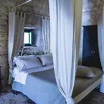 Masseria Rosa Trulli Relais Bed & Breakfast 4*
