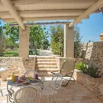 B&B Masseria Rosa Trulli Relais 4*