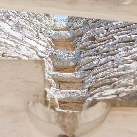 Masseria Rosa Trulli Relais Bed & Breakfast
