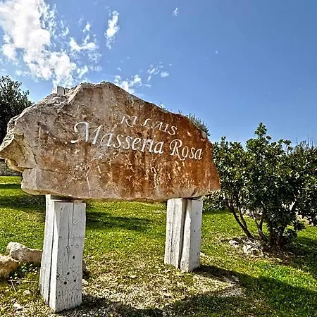 Masseria Rosa Trulli Relais فندق مبيت وإفطار 4*