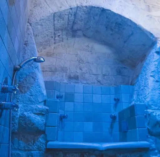 לינה וארוחת בוקר Masseria Rosa Trulli Relais 4*