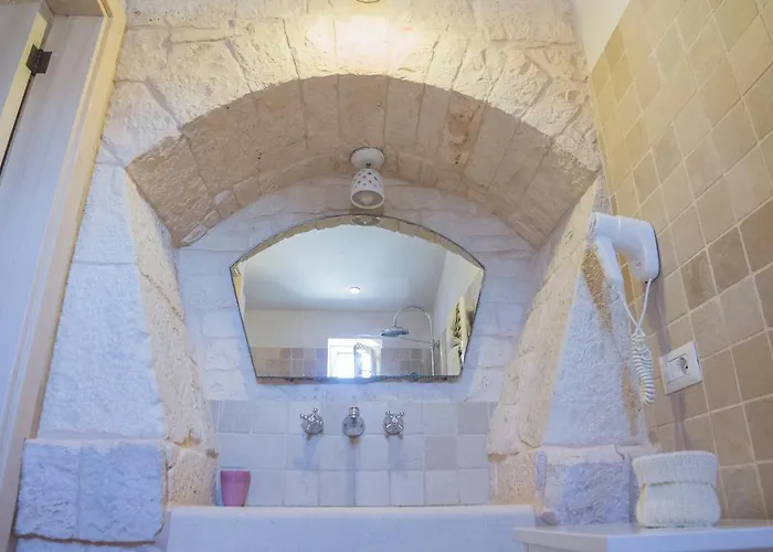 Masseria Rosa Trulli Relais לינה וארוחת בוקר 4*